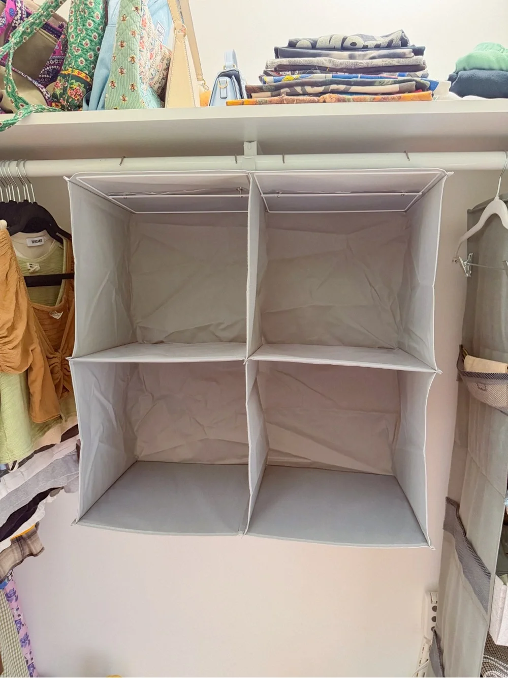 HOLDN Storage Hanging Closet Organizer 4 Shelf Garment Rod Gray
